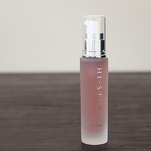 02 薬用ホワイトUVエッセンス